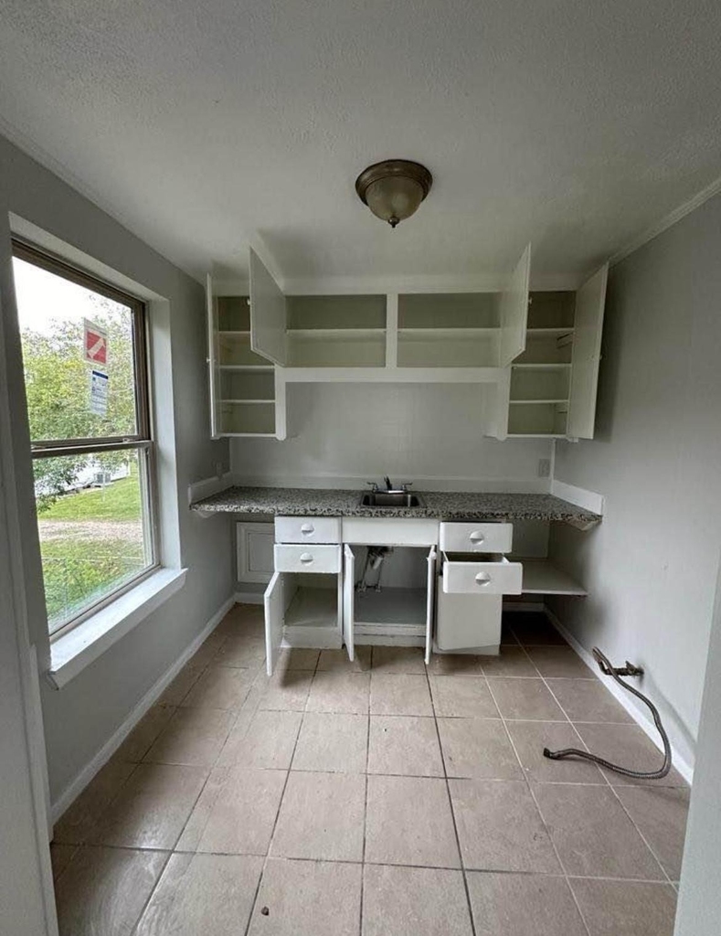702 Rosedale Street - Photo 6