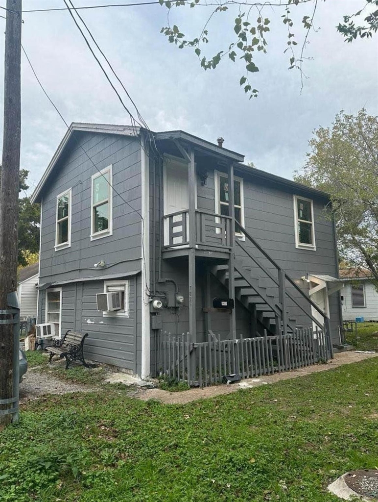 702 Rosedale Street - Photo 0
