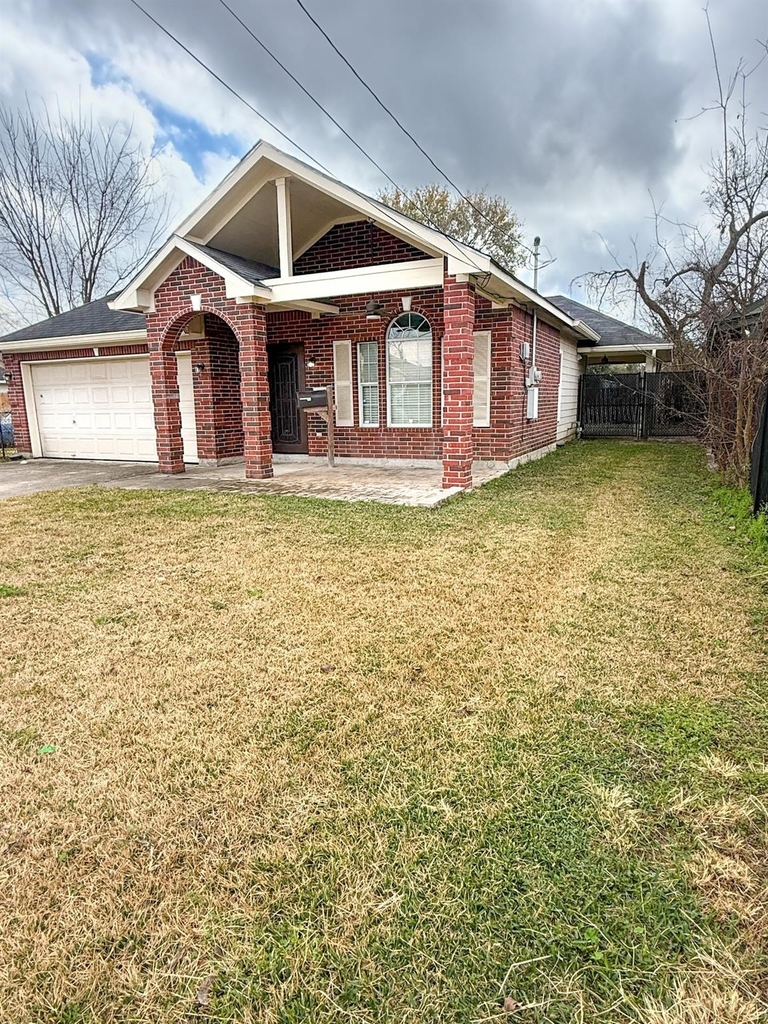 3348 Reeves Street - Photo 1