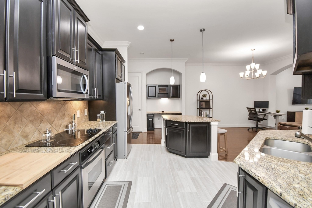 2120 Kipling Street - Photo 8