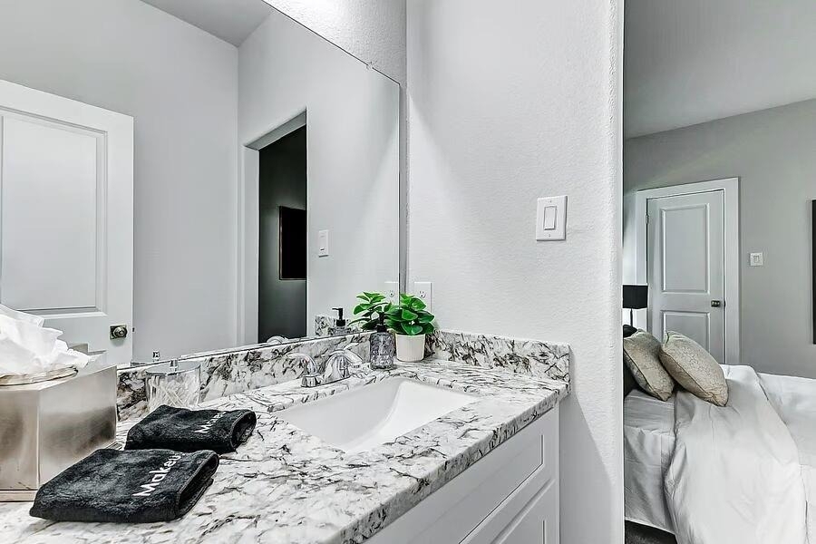 4677 Bellfort Street - Photo 29