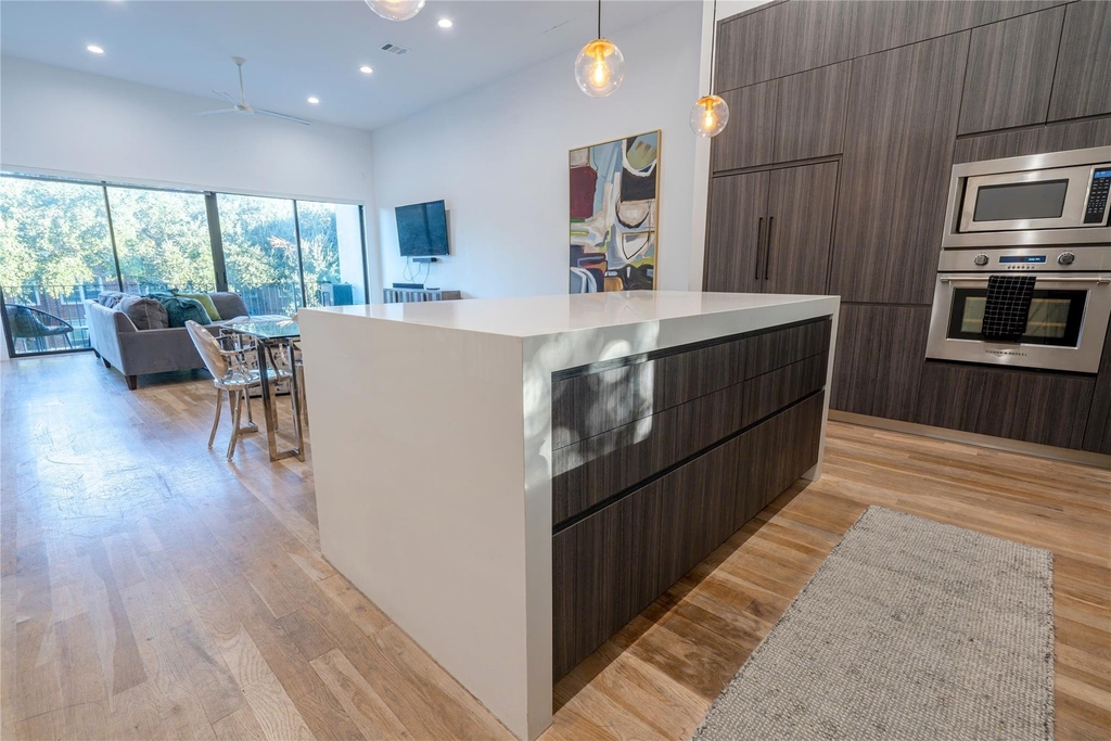 709 Memorial Heights Drive - Photo 18