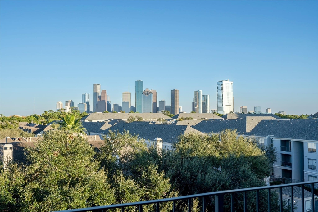 709 Memorial Heights Drive - Photo 46