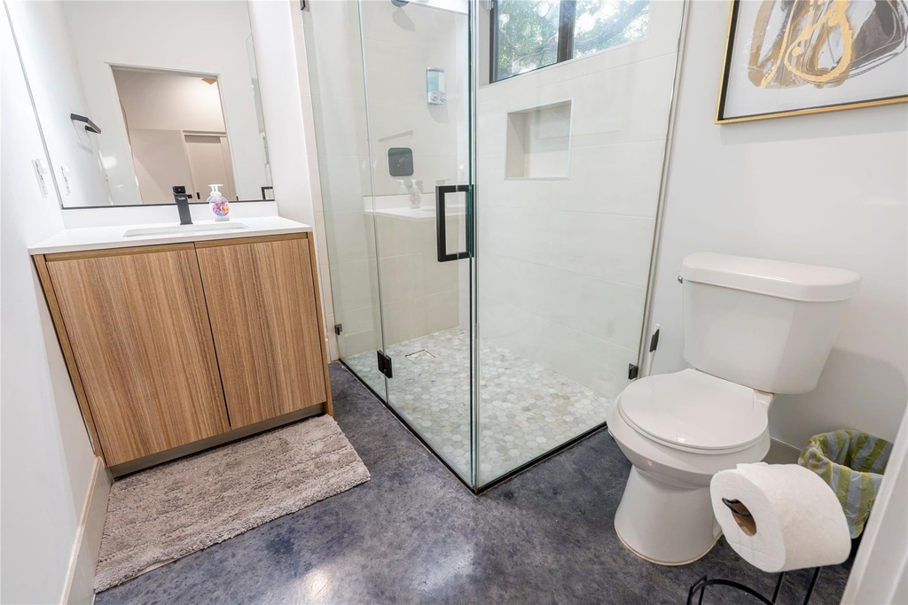 709 Memorial Heights Drive - Photo 43