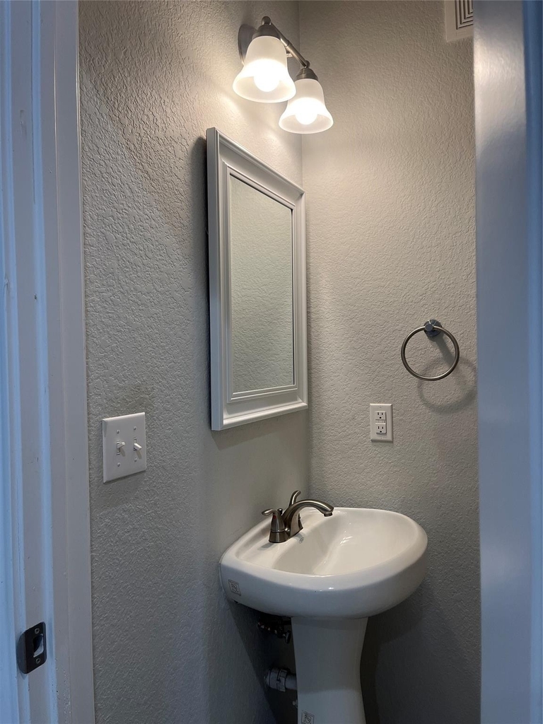 10978 Maywood Street - Photo 10