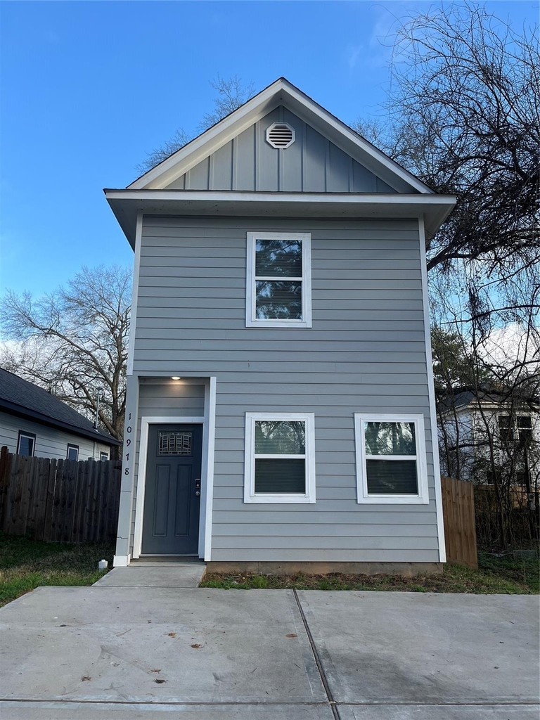 10978 Maywood Street - Photo 2