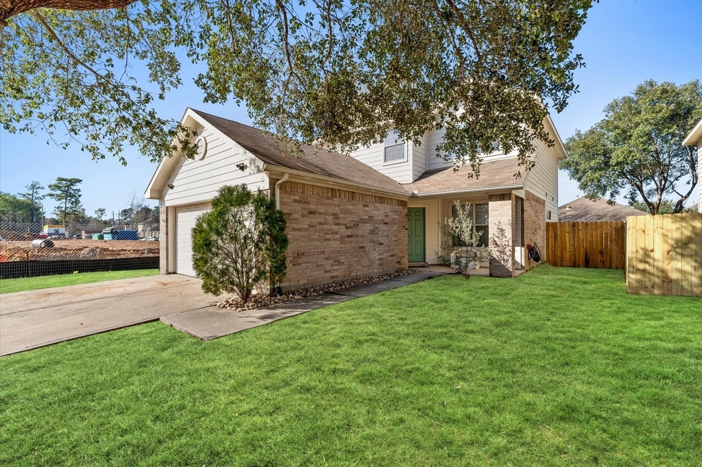 7218 Cool Springs Court - Photo 1