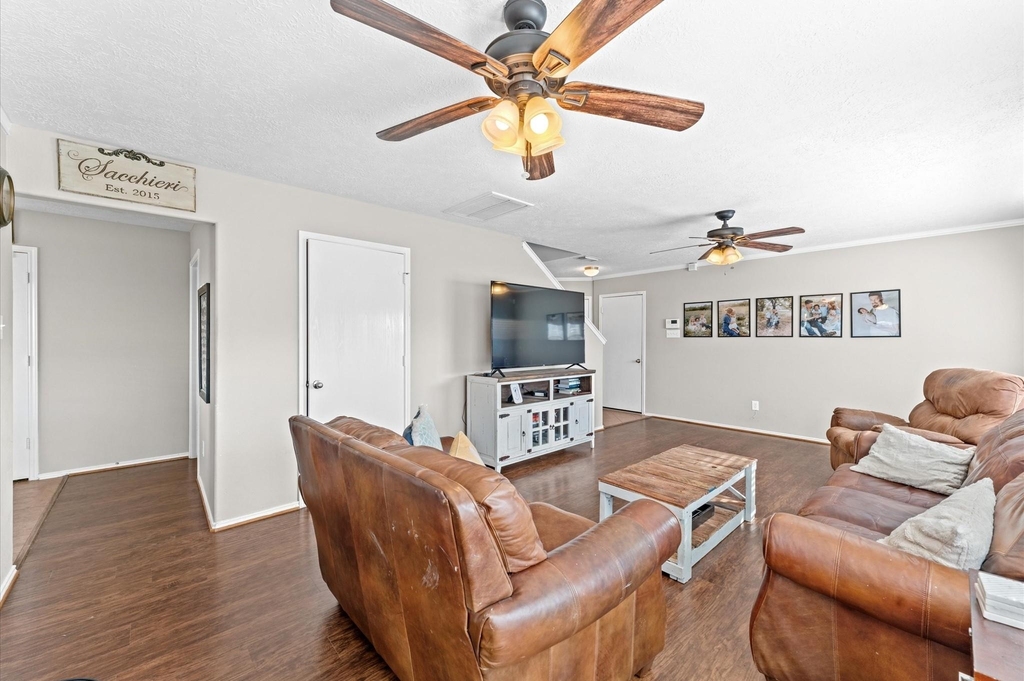 7218 Cool Springs Court - Photo 7