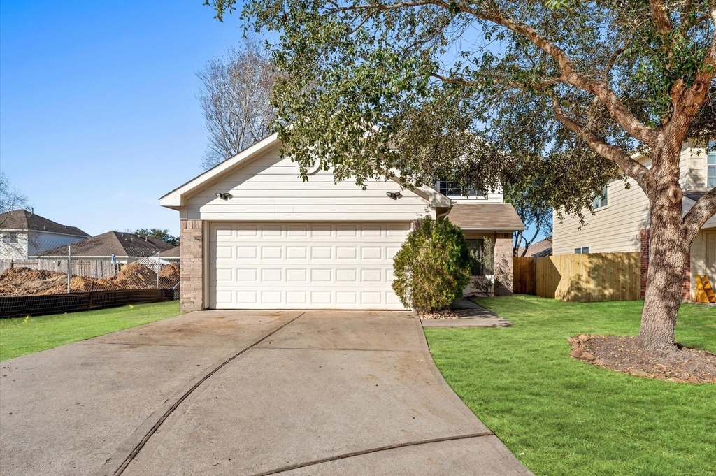 7218 Cool Springs Court - Photo 0