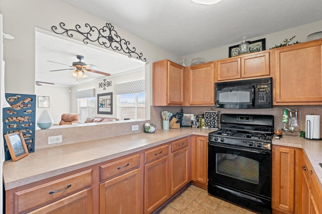 7218 Cool Springs Court - Photo 14