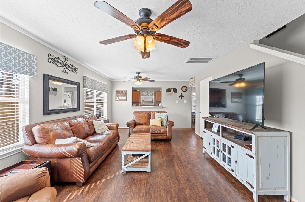 7218 Cool Springs Court - Photo 4