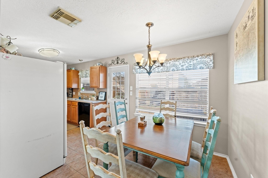 7218 Cool Springs Court - Photo 12