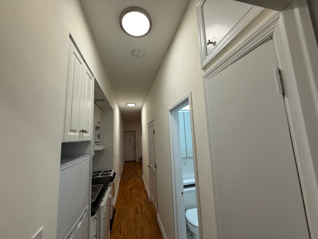 333 East 84th Street - Photo 5
