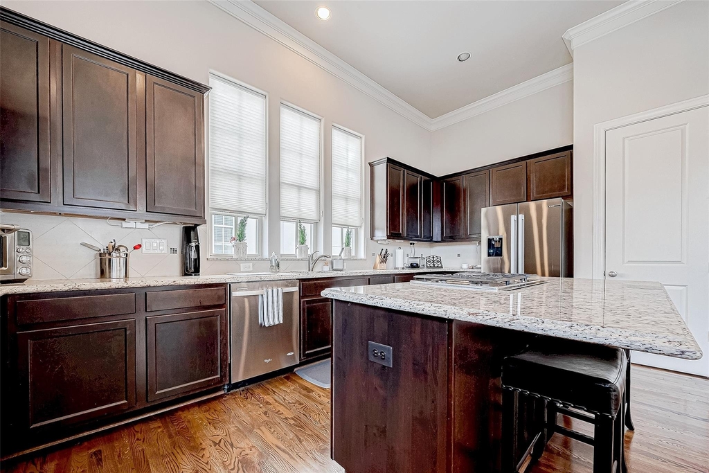 2524 Sherwin Street - Photo 18