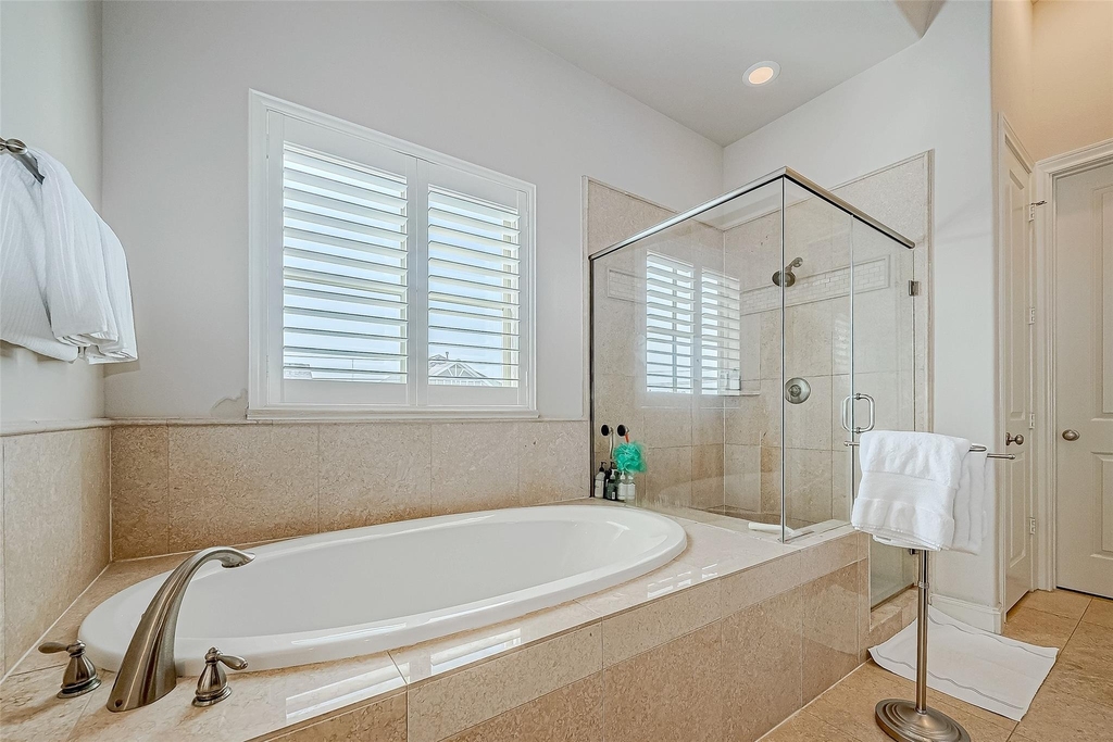 2524 Sherwin Street - Photo 4