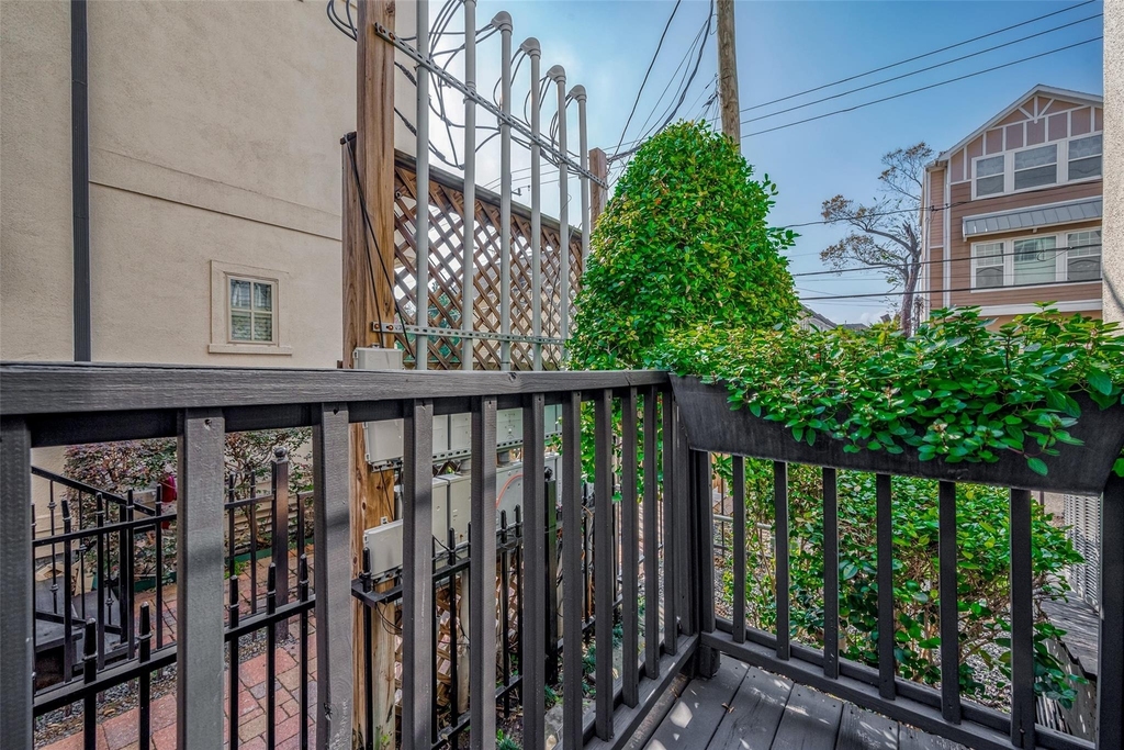 2524 Sherwin Street - Photo 36