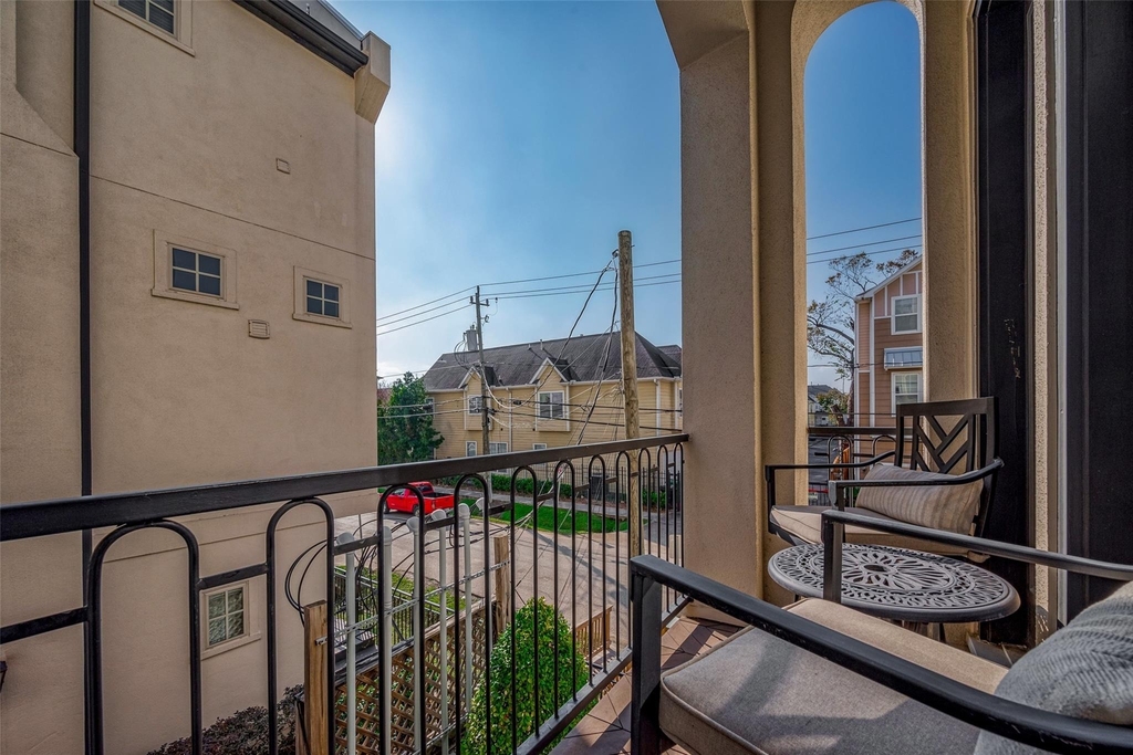 2524 Sherwin Street - Photo 35