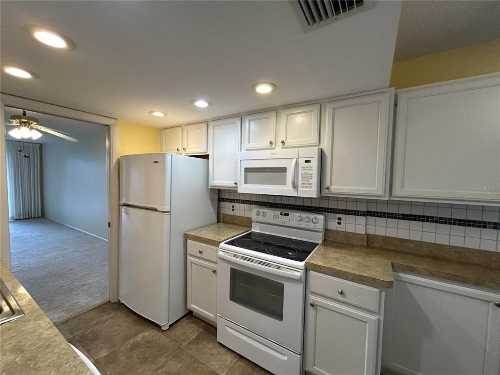 1316 Pasadena Avenue S - Photo 6