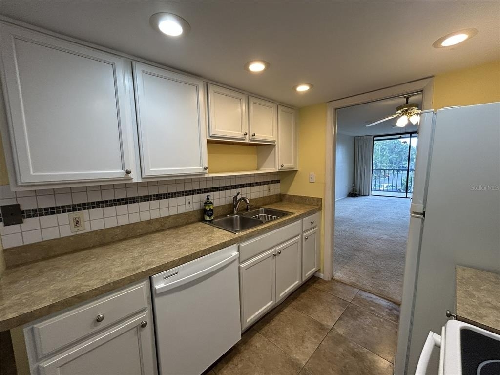 1316 Pasadena Avenue S - Photo 5