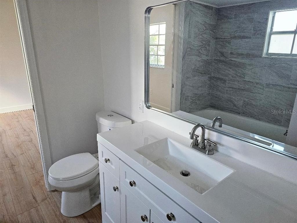 8822 Bay Pointe Drive - Photo 6