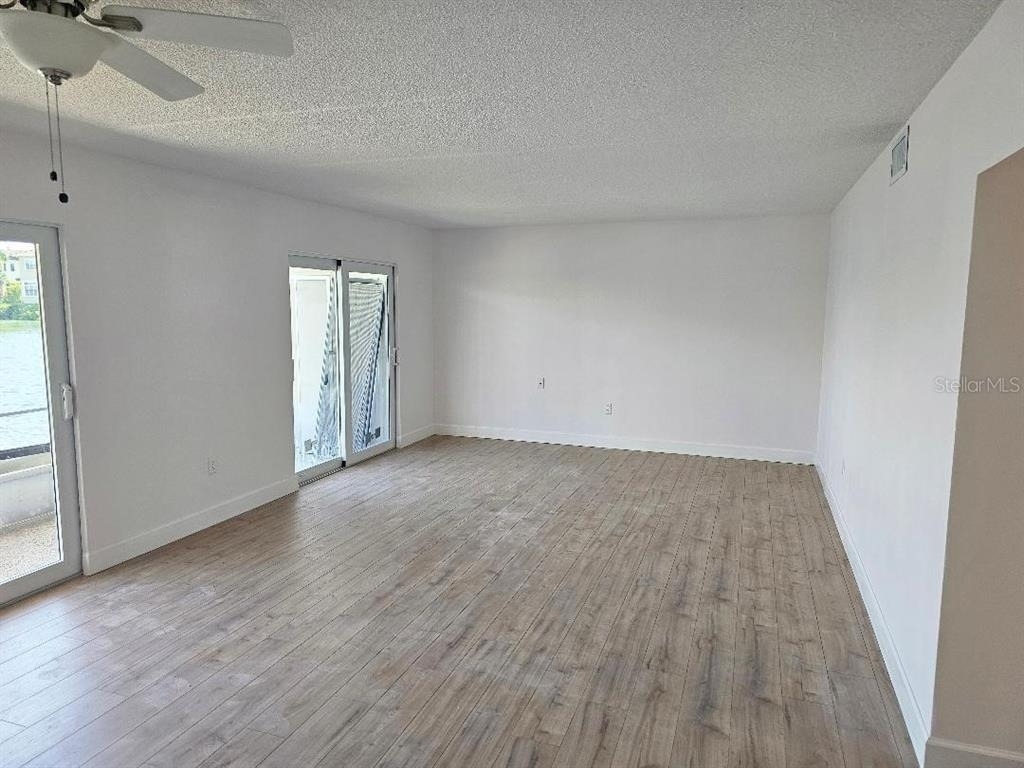 8822 Bay Pointe Drive - Photo 4