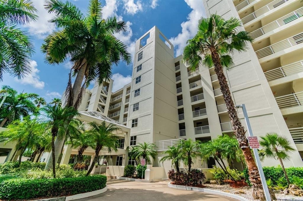 6105 Bahia Del Mar Circle - Photo 2