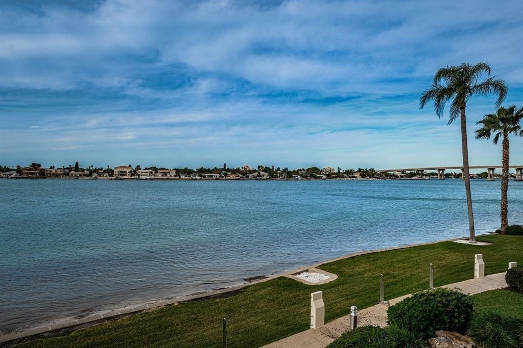 6105 Bahia Del Mar Circle - Photo 1