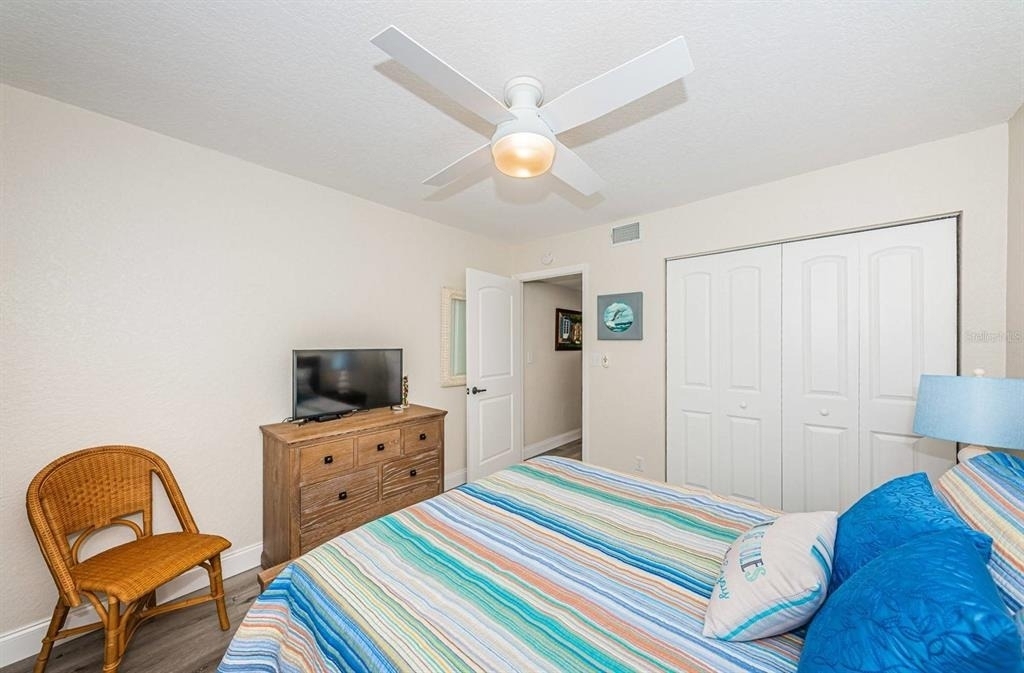 6105 Bahia Del Mar Circle - Photo 16