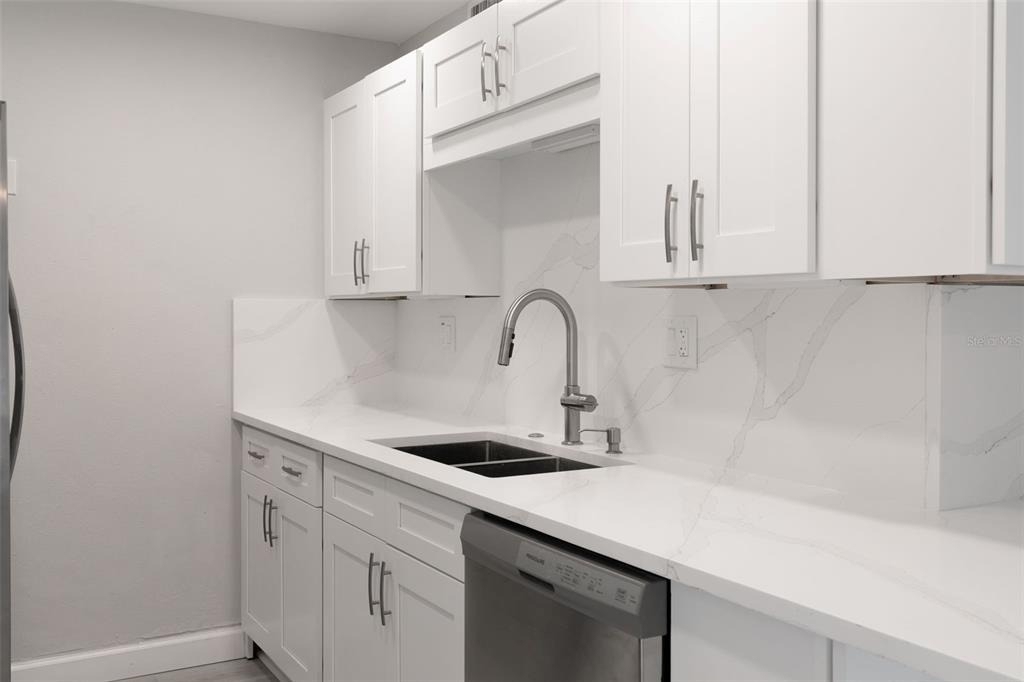 10355 Paradise Boulevard - Photo 23