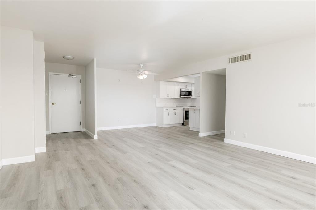 10355 Paradise Boulevard - Photo 16