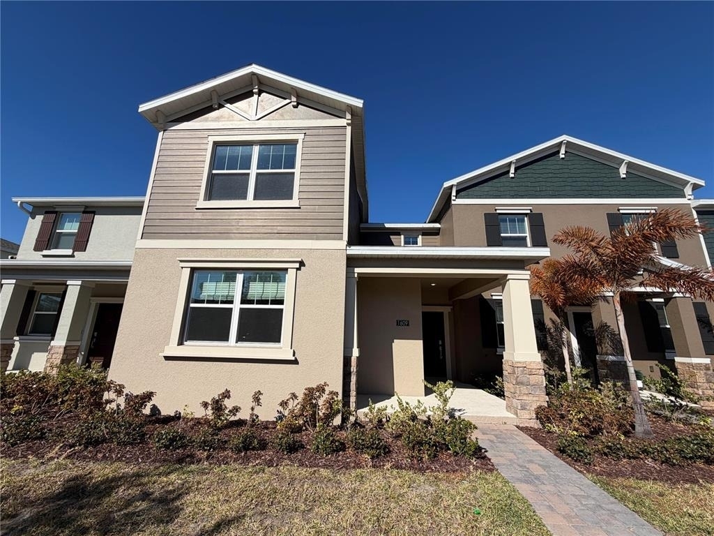 1609 Cross Prairie Parkway - Photo 0