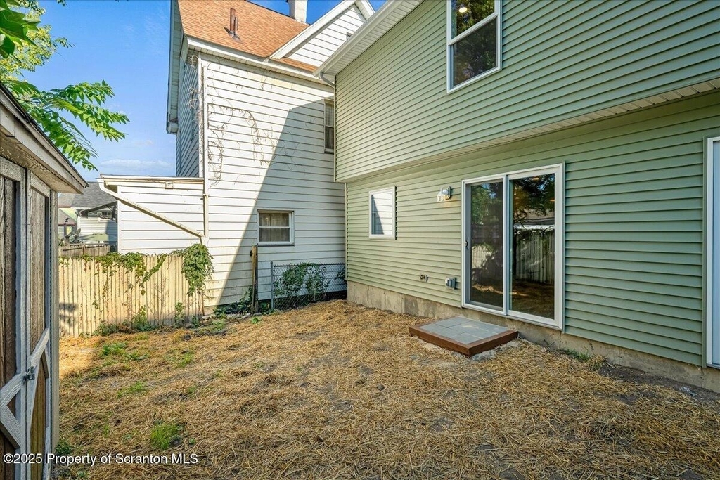 820 822 Delaware Street - Photo 35