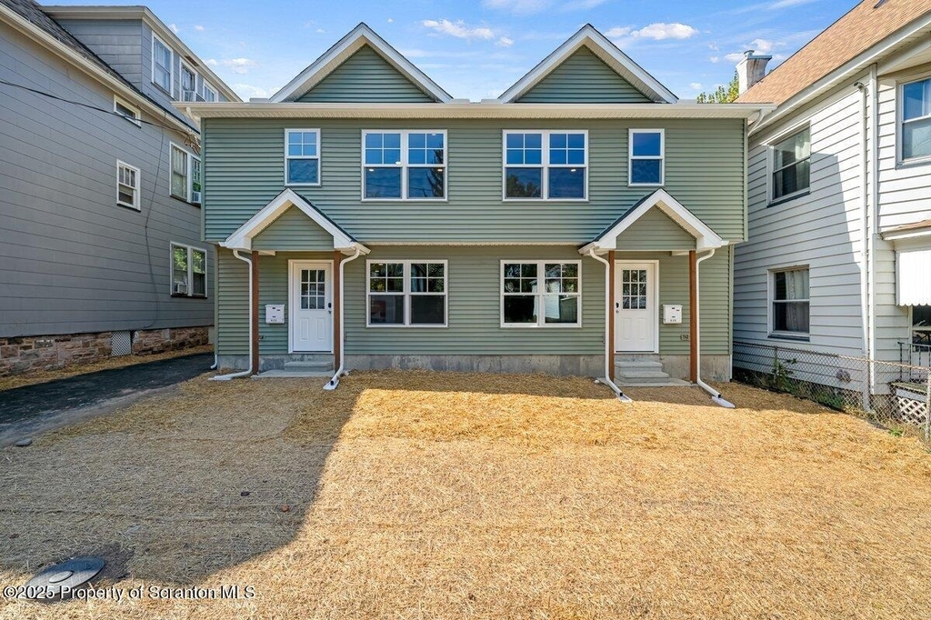 820 822 Delaware Street - Photo 0