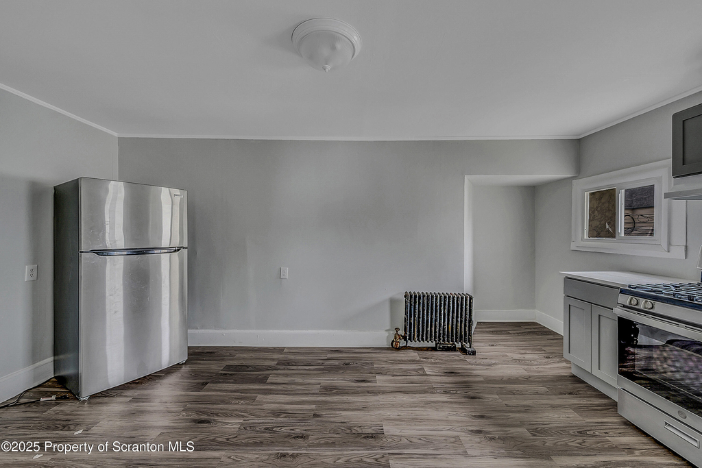 301 N Bromley Avenue - Photo 13