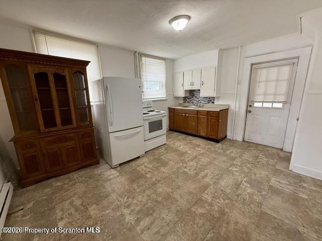 301 N Bromley Avenue - Photo 2