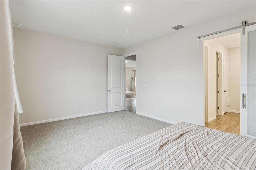 654 Heritage Square Drive - Photo 17
