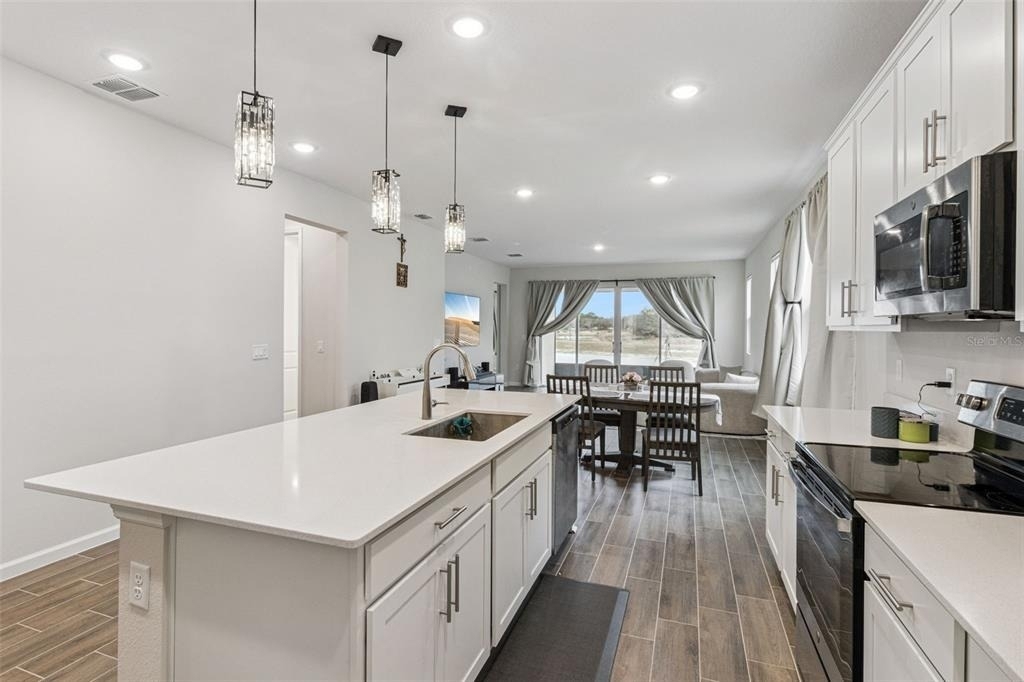 654 Heritage Square Drive - Photo 10