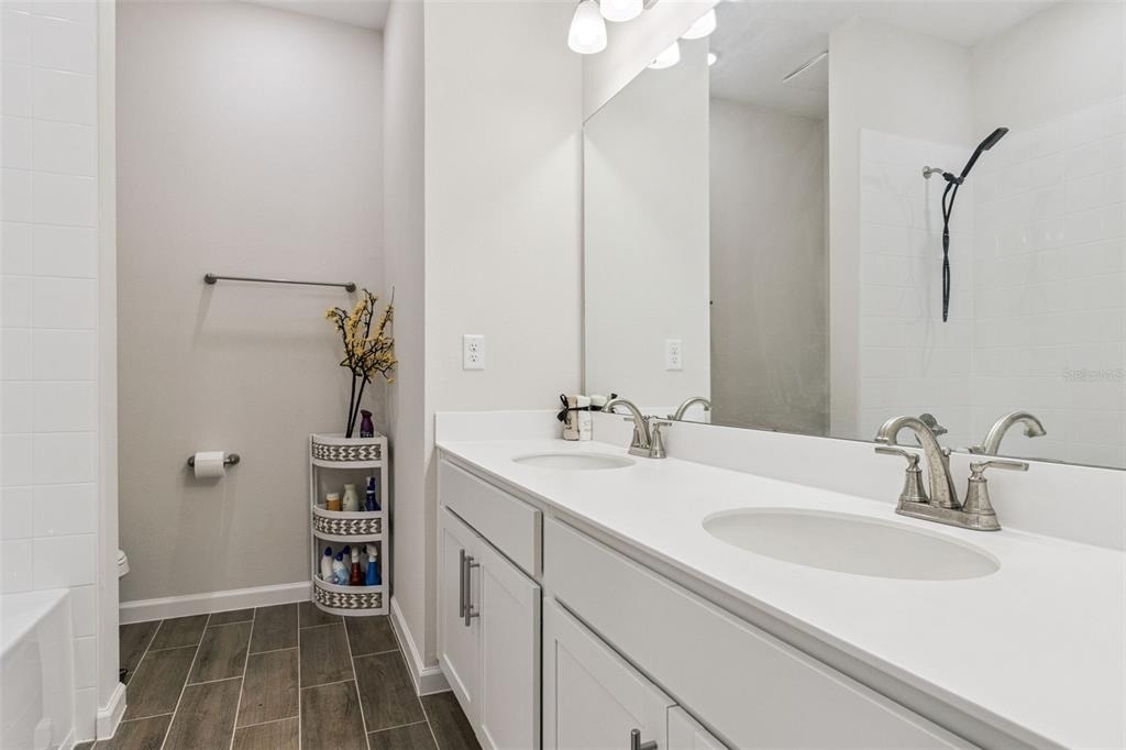 654 Heritage Square Drive - Photo 21