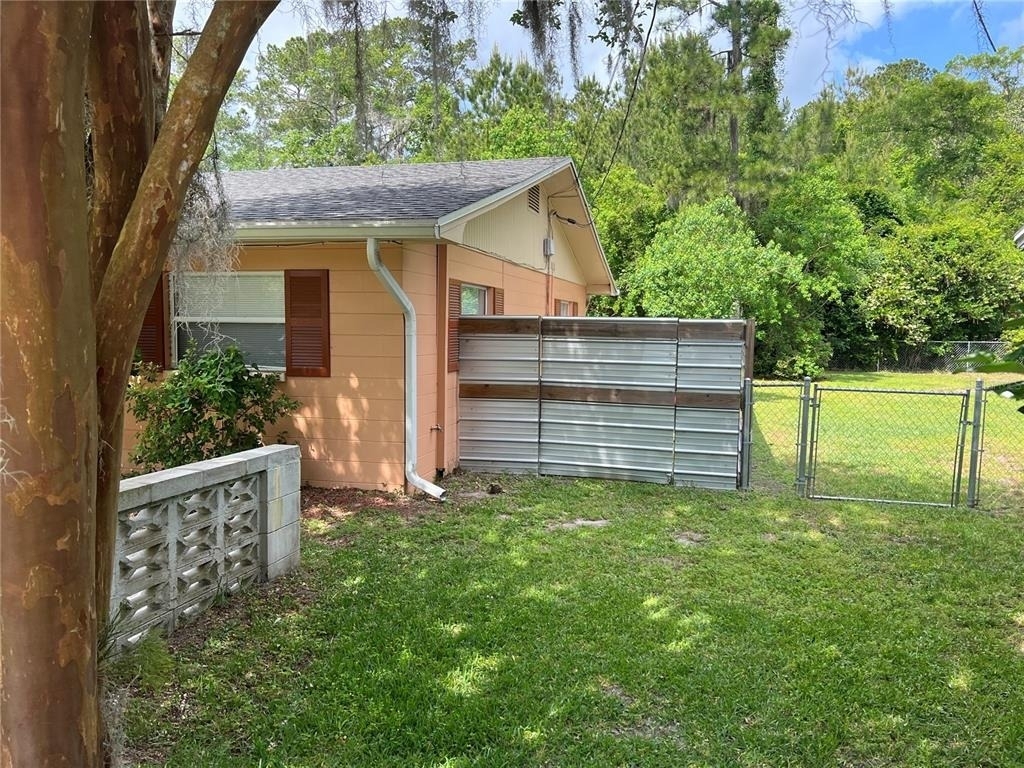 3706 Nw 45th Street - Photo 4