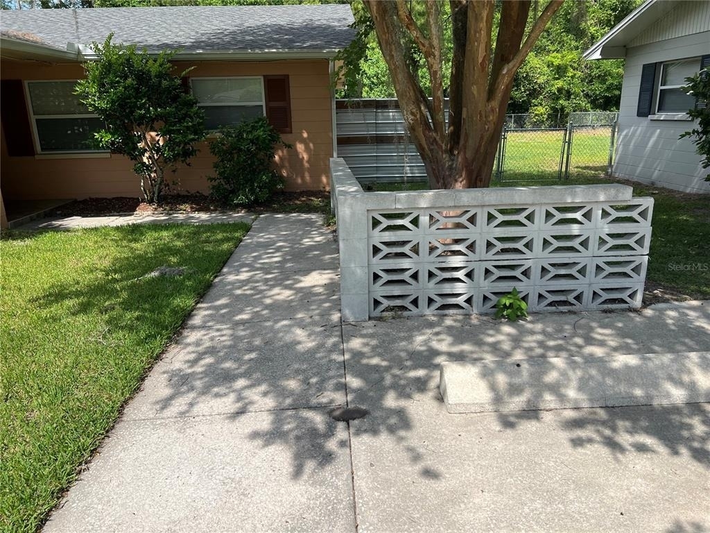 3706 Nw 45th Street - Photo 2