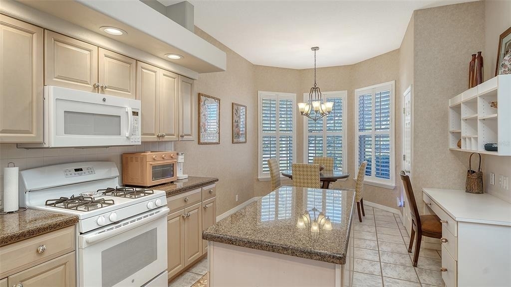 5811 White Oak Bayou Court - Photo 4