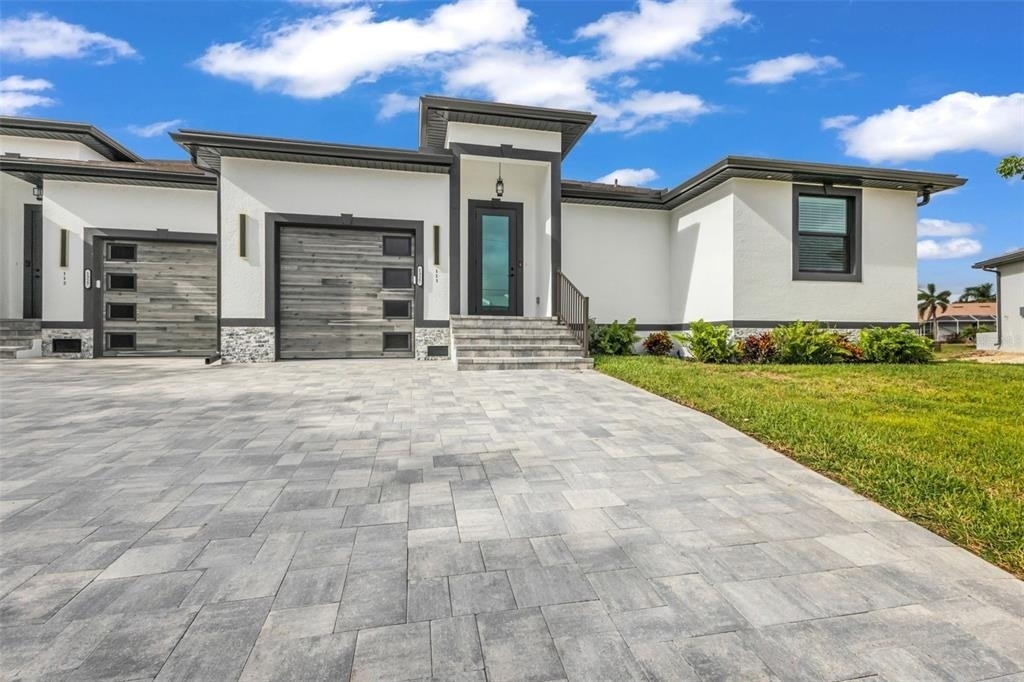 1327 Wesley Drive - Photo 2