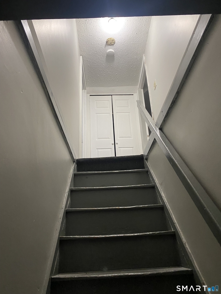 1880 Seaview Avenue - Photo 2