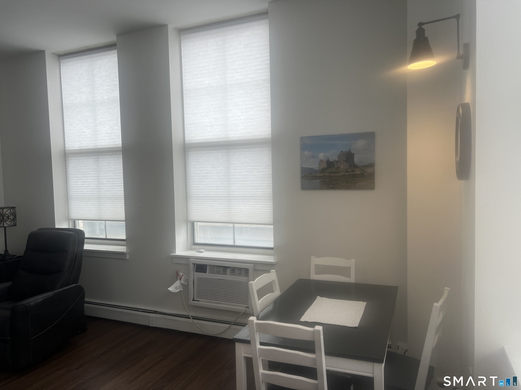 124 Court Street - Photo 7