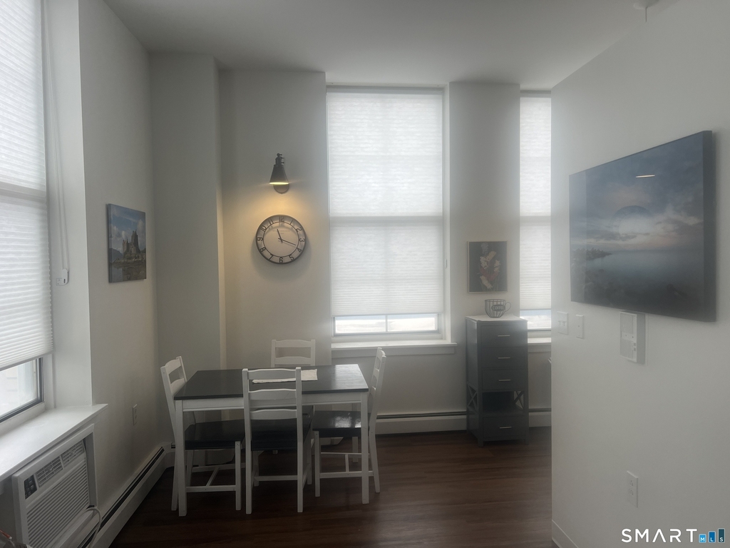 124 Court Street - Photo 6