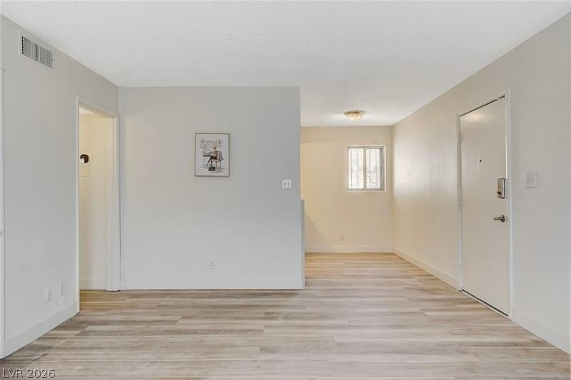 3841 Daisy Street - Photo 11