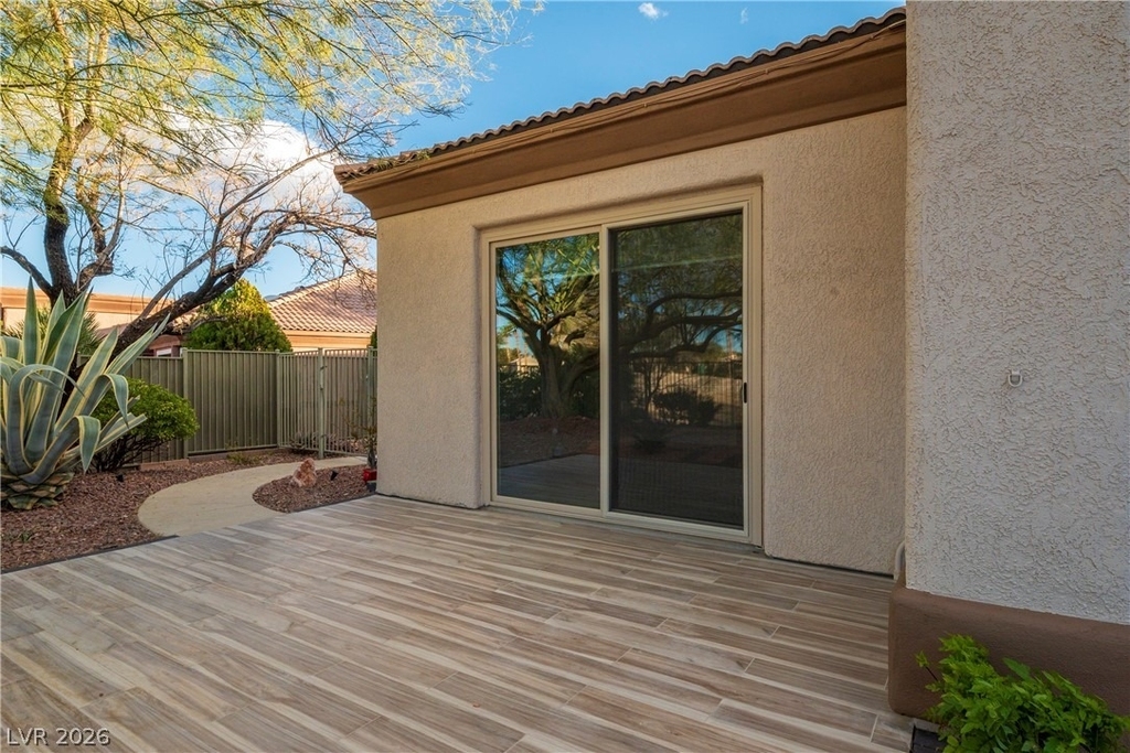 10534 Mandarino Avenue - Photo 10