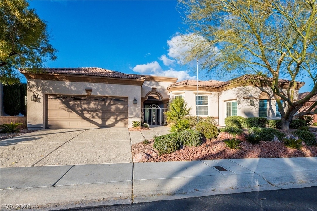 10534 Mandarino Avenue - Photo 0