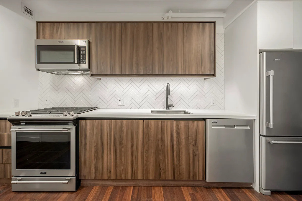 21 India Street - Photo 4