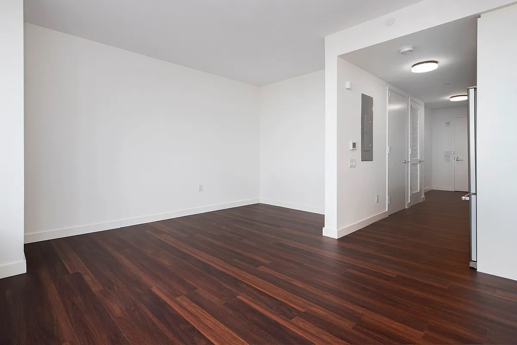 21 India Street - Photo 6